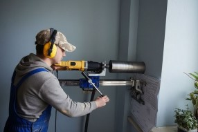 Монтаж бризеров